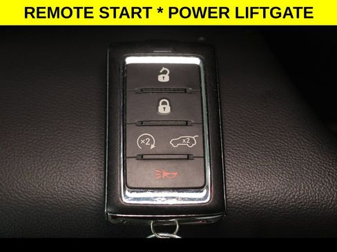 Used 2023 Jeep Grand Cherokee Altitude AWD/4WD image 13