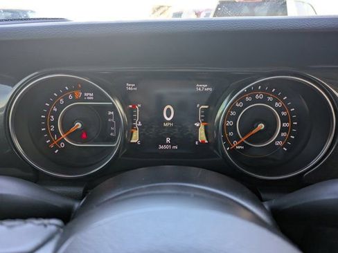 Used 2022 Jeep Gladiator Sport image 22