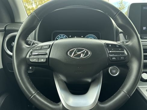 Certified 2022 Hyundai Kona SEL w/ Convenience Package image 15
