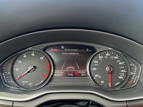 Used 2023 Audi Q5 2.0T Premium w/ Convenience Package AWD/4WD image 11