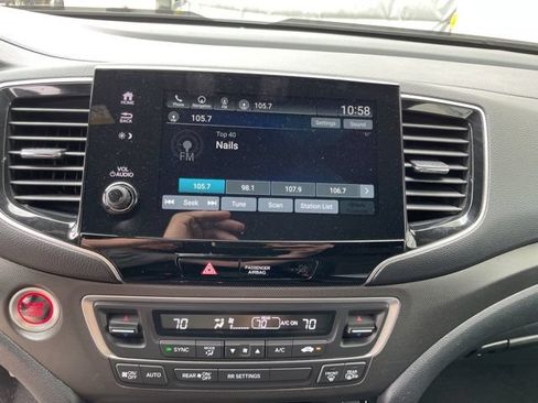 Used 2022 Honda Passport TrailSport image 17