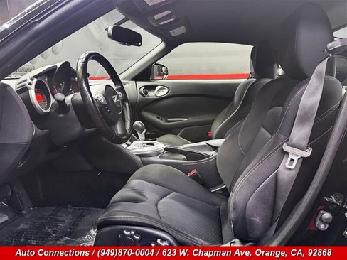 Used 2020 Nissan 370Z Coupe RWD image 6