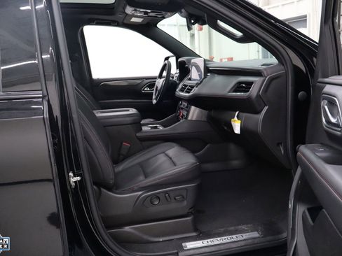 Used 2023 Chevrolet Tahoe RST w/ Luxury Package AWD/4WD image 32