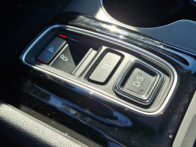 Used 2025 Honda Pilot Elite image 16