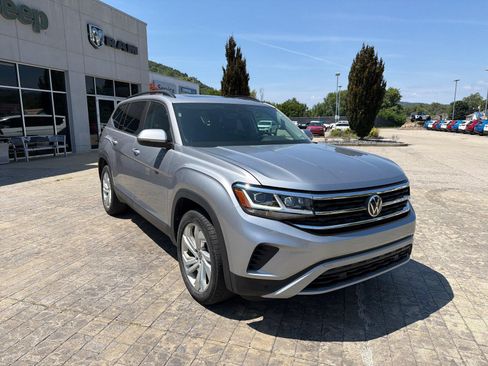 Used 2022 Volkswagen Atlas SE AWD/4WD image 2