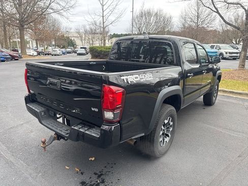 Used 2019 Toyota Tacoma TRD Off-Road image 17