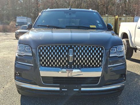 Used 2023 Lincoln Navigator Black Label image 2