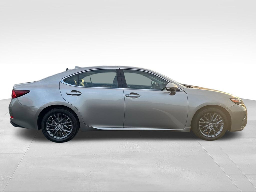 Used 2018 Lexus ES 350 w/ Premier Package FWD image 6