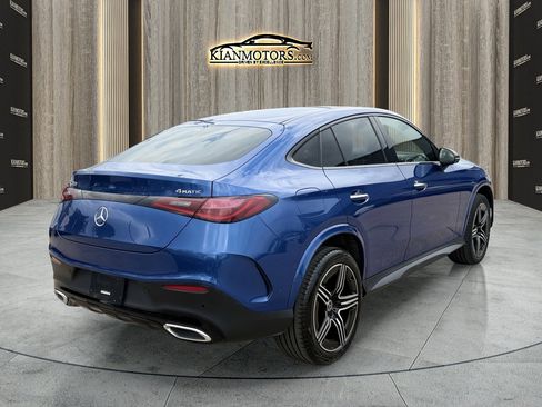 Used 2024 Mercedes-Benz GLC 300 4MATIC w/ AMG Line image 7