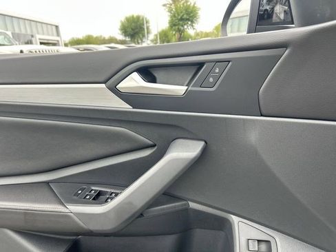 Used 2025 Volkswagen Jetta Sport image 17