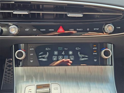 New 2026 Genesis Electrified GV70 image 16