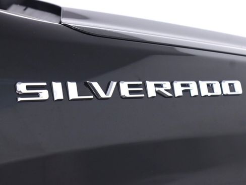 Used 2023 Chevrolet Silverado 1500 LT AWD/4WD image 35