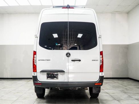 Used 2024 Mercedes-Benz Sprinter 2500 image 11