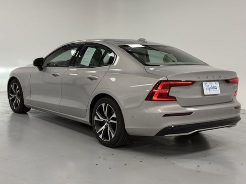 Used 2023 Volvo S60 B5 Plus image 3