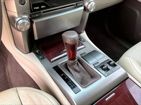 Used 2011 Lexus GX 460 w/ Comfort Plus Pkg image 14