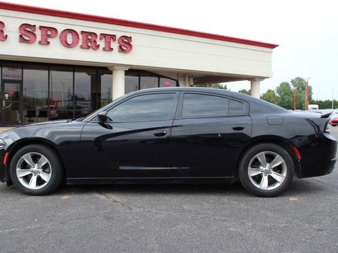 Used 2018 Dodge Charger SXT Plus image 6