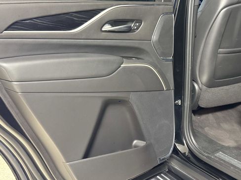 Used 2024 Cadillac Escalade Sport AWD/4WD image 13
