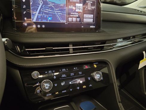 New 2027 INFINITI QX60 Luxe w/ Cargo Package AWD/4WD image 24