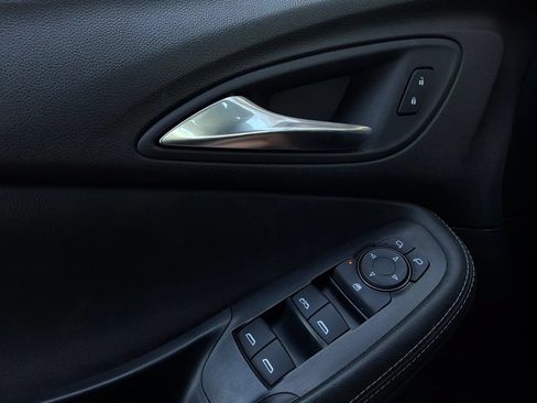 Used 2025 Buick Encore GX Preferred FWD image 19