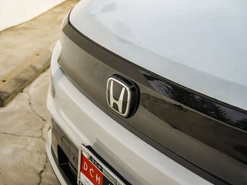 New 2026 Honda Prologue Touring image 9