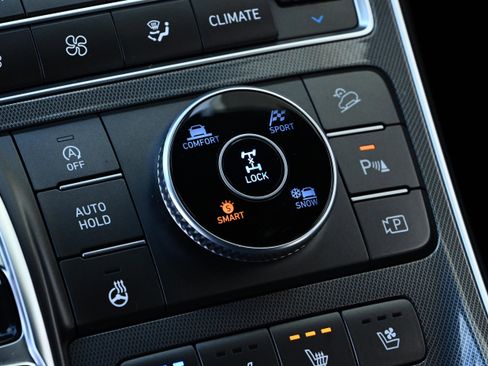 Used 2023 Hyundai Santa Fe Calligraphy image 22