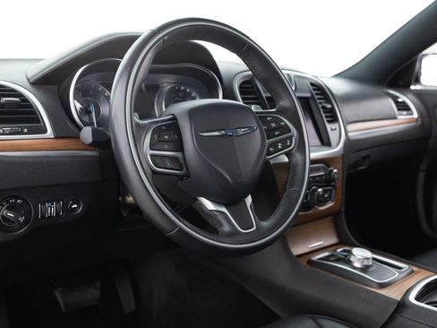 Used 2017 Chrysler 300 C Platinum w/ Safetytec Plus Group RWD image 23