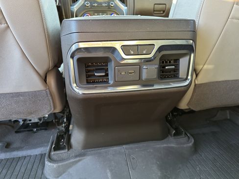 Used 2021 Chevrolet Silverado 1500 LTZ w/ LTZ Premium Package image 23