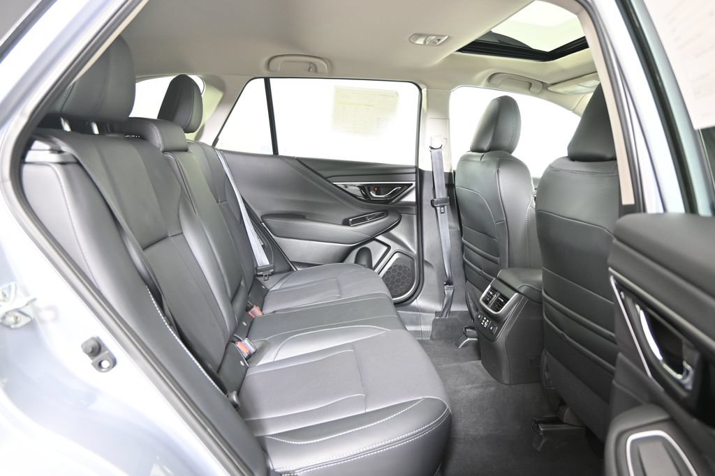 Used 2024 Subaru Outback Limited AWD/4WD image 15