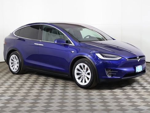 Used 2020 Tesla Model X Long Range image 55