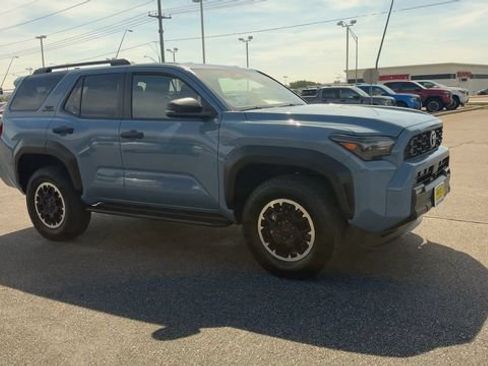 Used 2026 Toyota 4Runner TRD Off-Road AWD/4WD image 2