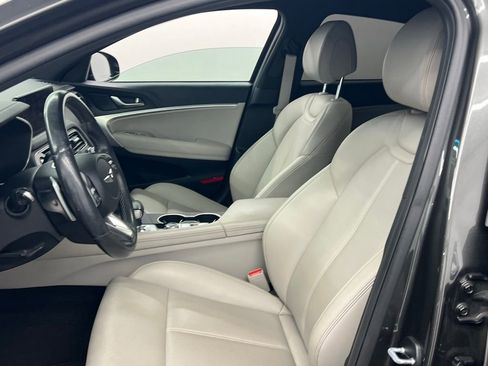 Used 2023 Genesis G70 2.0T image 10