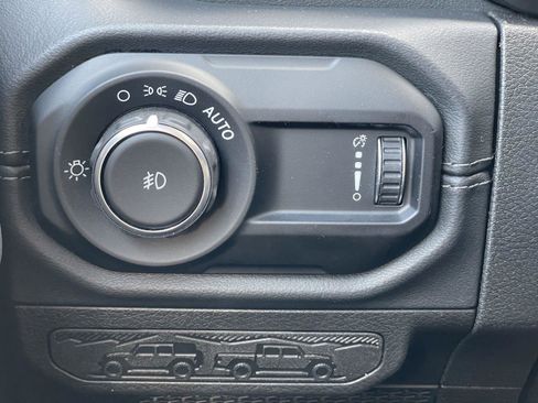 Used 2024 Jeep Wrangler Sahara w/ Safety Group image 28