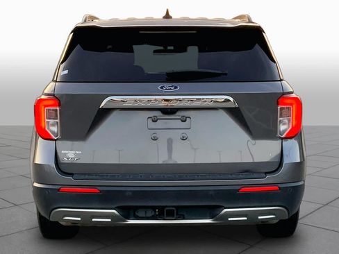 Used 2021 Ford Explorer XLT w/ Equipment Group 202A RWD image 5