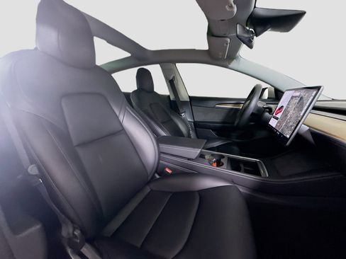 Used 2021 Tesla Model 3 Standard Range Plus image 29