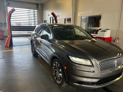 Used 2021 Lincoln Nautilus Reserve AWD/4WD image 1