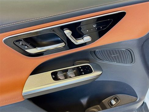 Certified 2025 Mercedes-Benz GLC 300 GLC 300 image 18