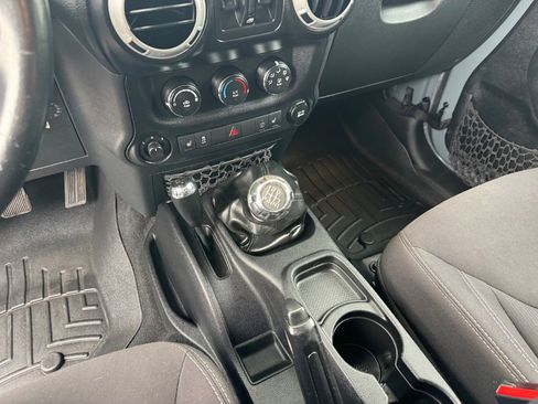 Used 2014 Jeep Wrangler Unlimited Sahara w/ Max Tow Package image 26