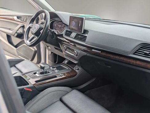 Used 2019 Audi Q5 2.0T Premium Plus w/ Premium Plus Package AWD/4WD image 25
