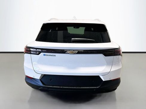 New 2026 Chevrolet Equinox EV LT image 7