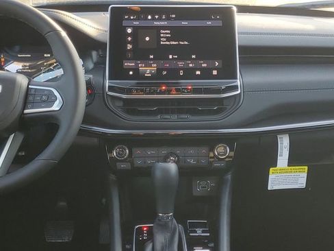 New 2026 Jeep Compass Limited image 17
