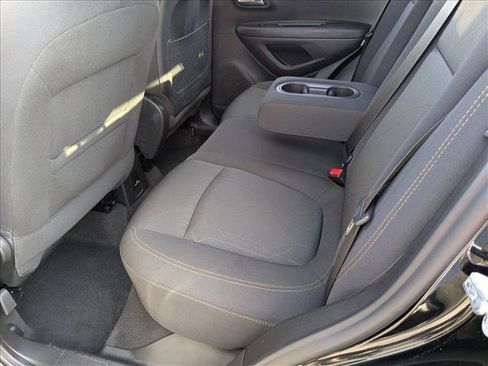 Used 2018 Chevrolet Trax LT FWD image 17