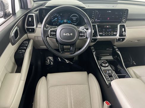 Used 2022 Kia Sorento SX Prestige w/ Panoramic Sunroof Package image 24