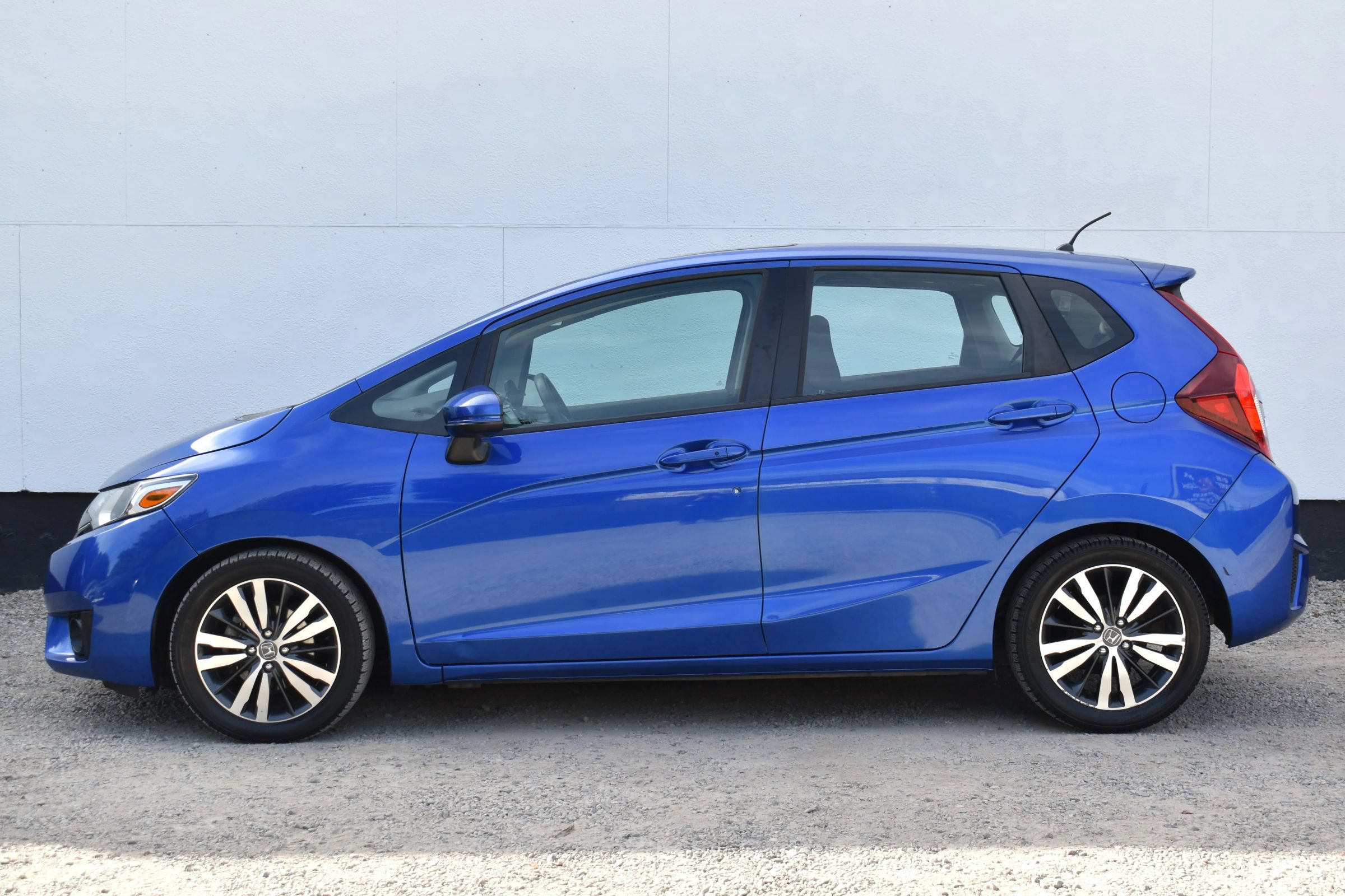 Used 2015 Honda Fit EX image 9
