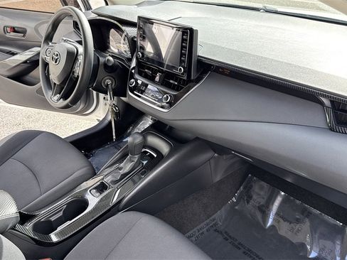 Used 2022 Toyota Corolla LE image 33
