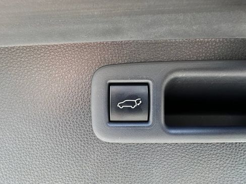 Used 2021 Toyota Highlander XSE AWD/4WD image 41
