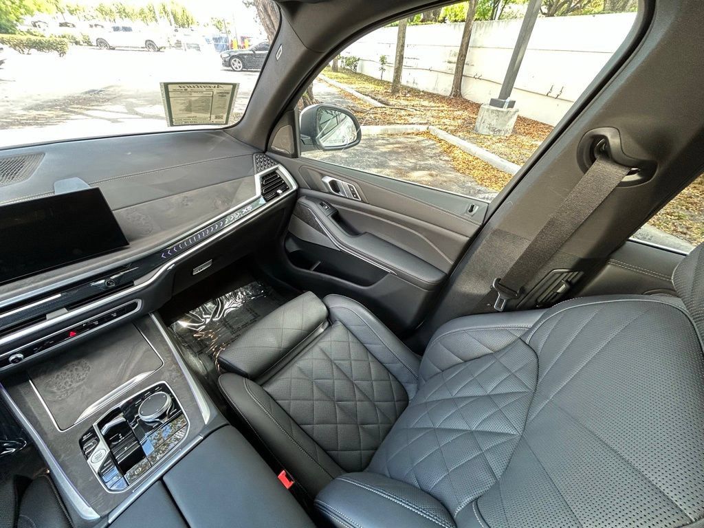 Used 2026 BMW X5 sDrive40i RWD image 11