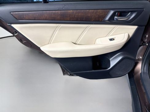 Used 2019 Subaru Outback 2.5i Limited AWD/4WD image 26