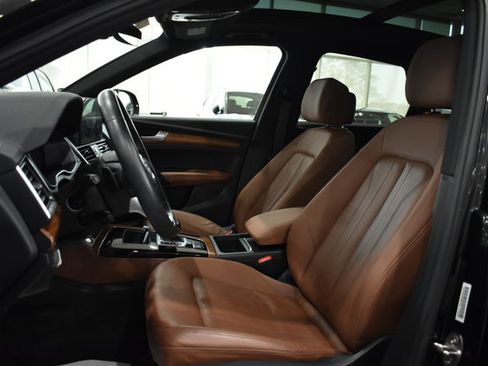 Used 2021 Audi Q5 e Premium Plus w/ Premium Plus Package image 27