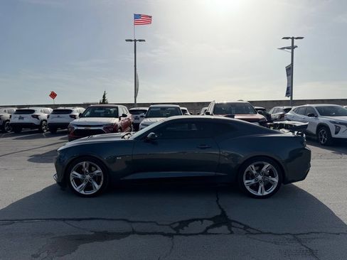 Used 2022 Chevrolet Camaro SS RWD image 3