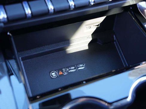 Used 2025 GMC Yukon Elevation image 20